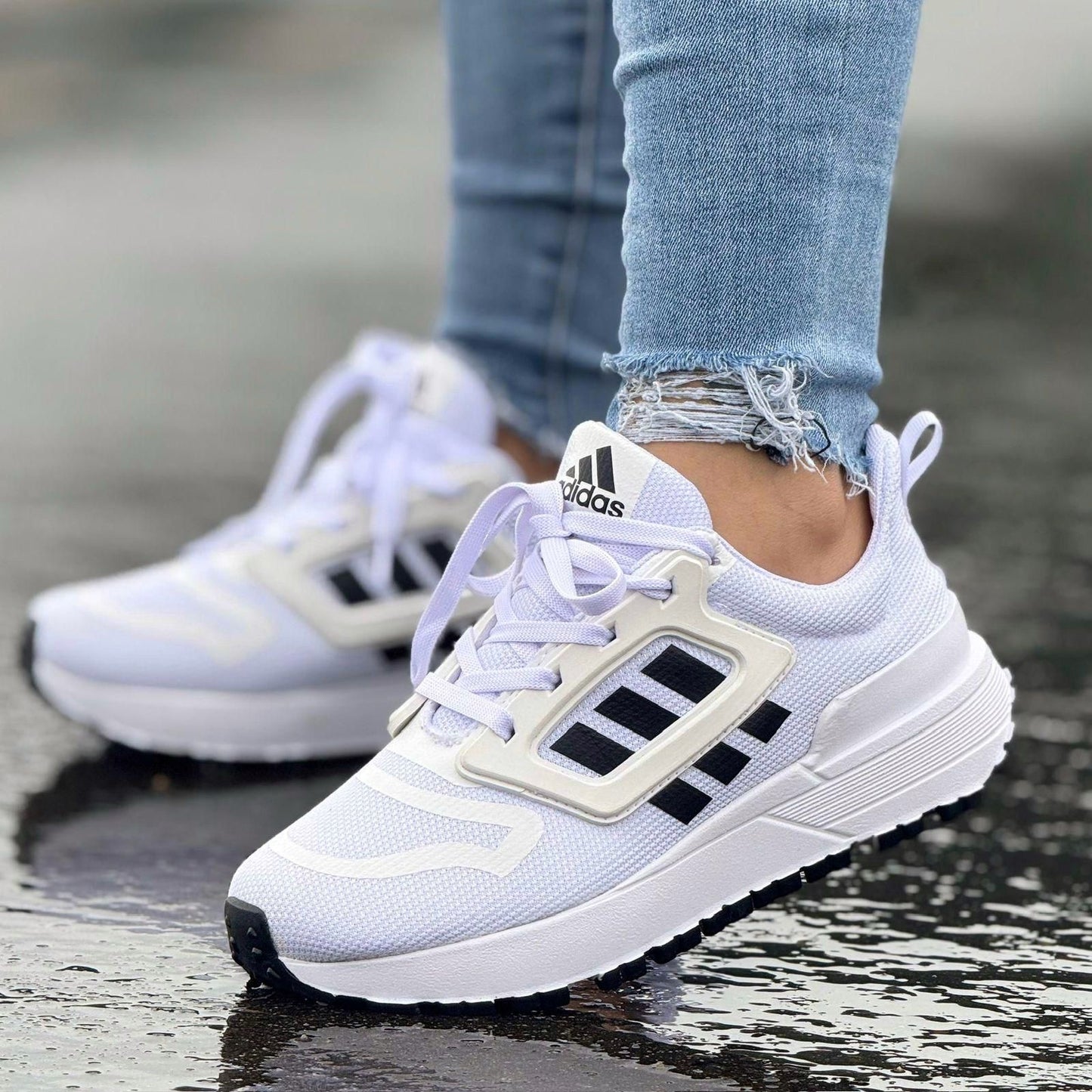 👟✨ Tenis Dama 3 Líneas – Estilo y Confort 🖤⚡