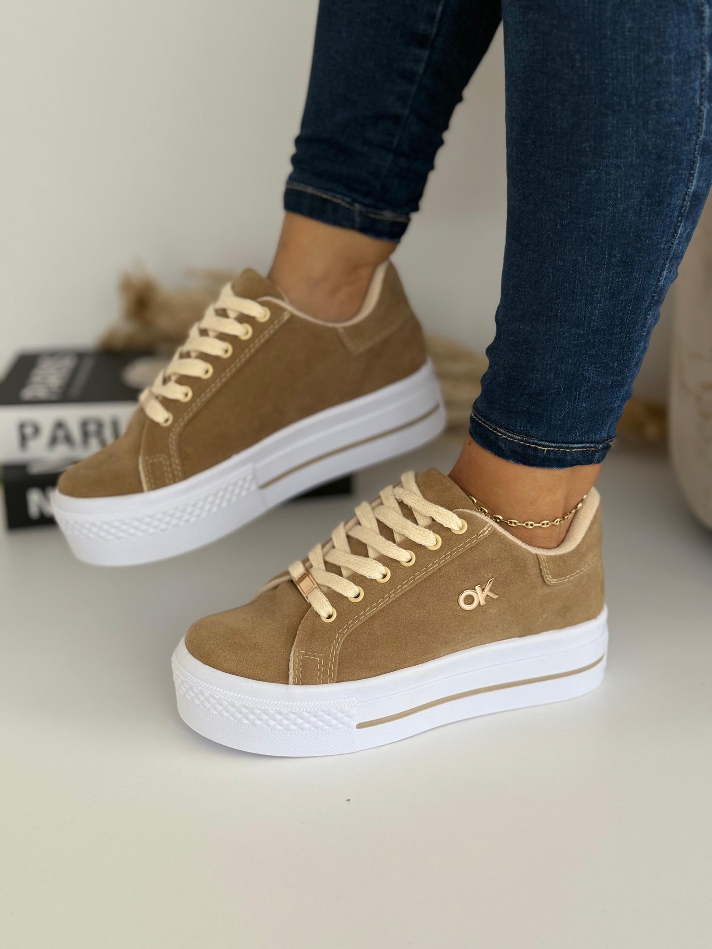 🎯 Deportivo REF OK | Comodidad, Estilo y Altura en un Solo Paso 👟✨