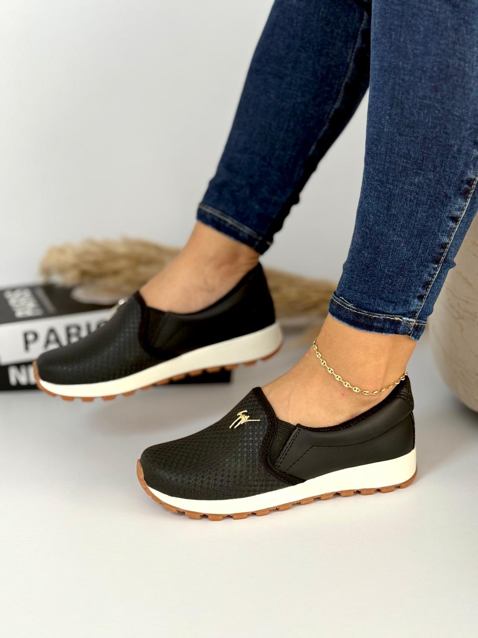 Mocasín Slip – 💼 Estilo, 👣 Confort y ✨ Altura en Cada Paso