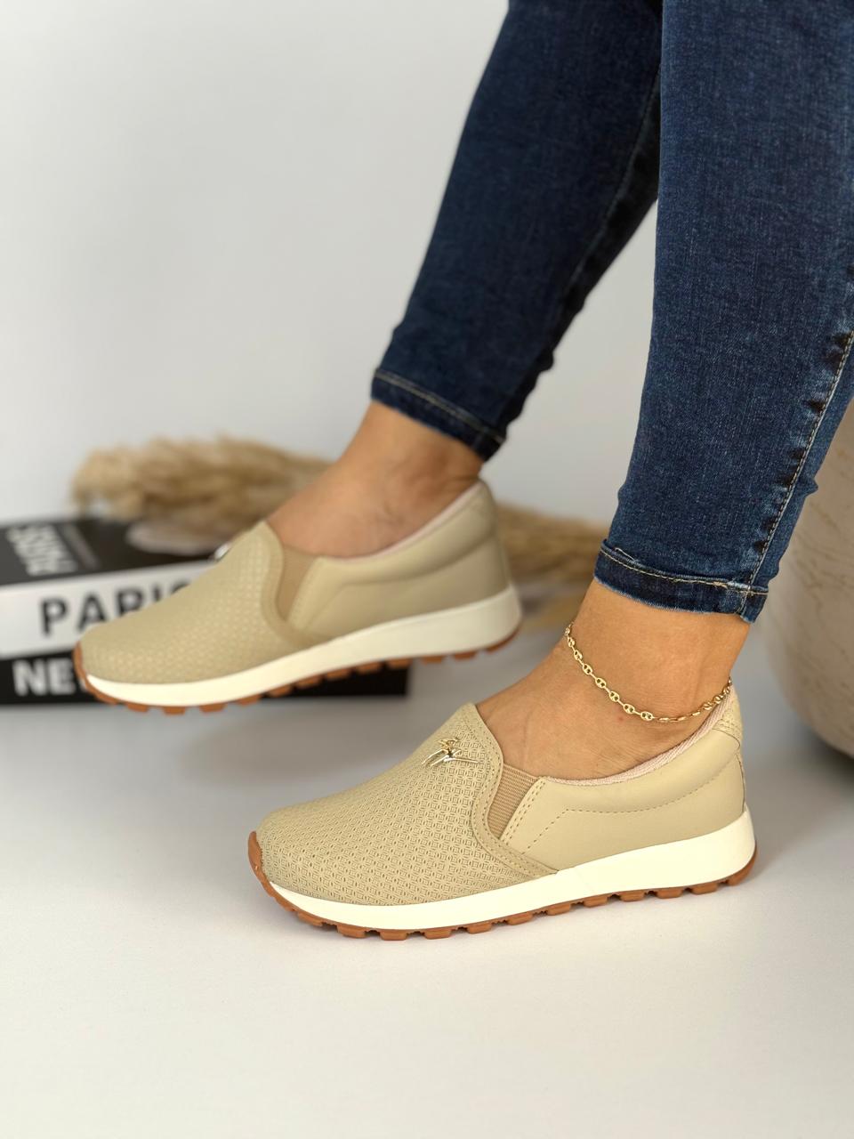 Mocasín Slip – 💼 Estilo, 👣 Confort y ✨ Altura en Cada Paso