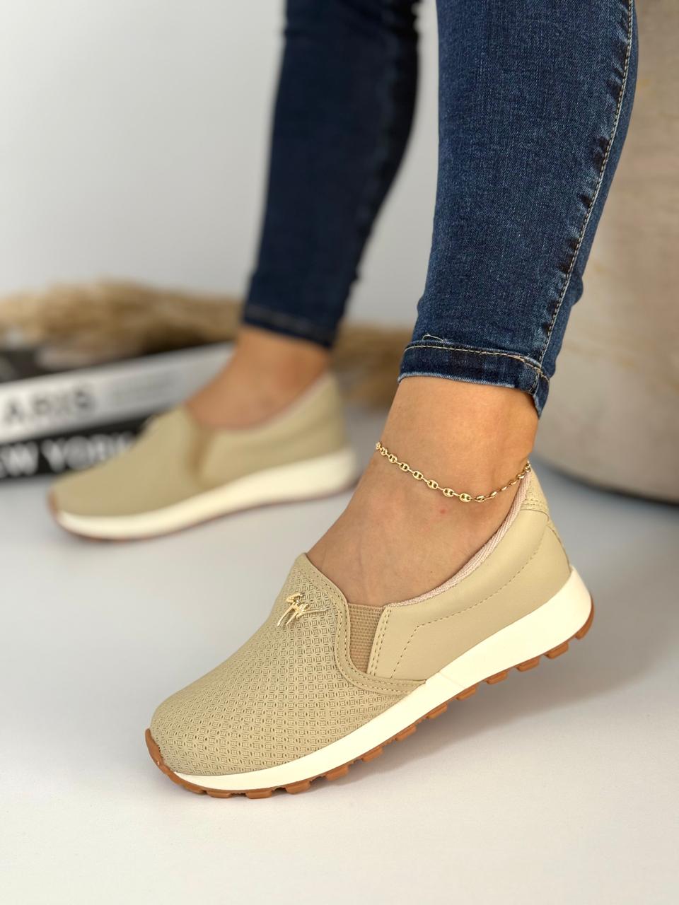 Mocasín Slip – 💼 Estilo, 👣 Confort y ✨ Altura en Cada Paso