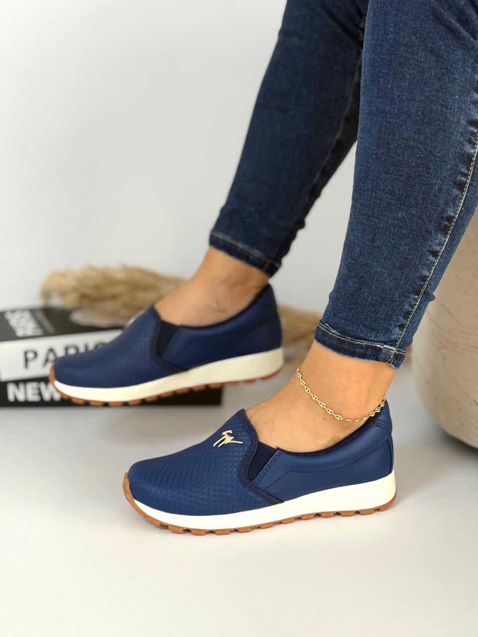 Mocasín Slip – 💼 Estilo, 👣 Confort y ✨ Altura en Cada Paso