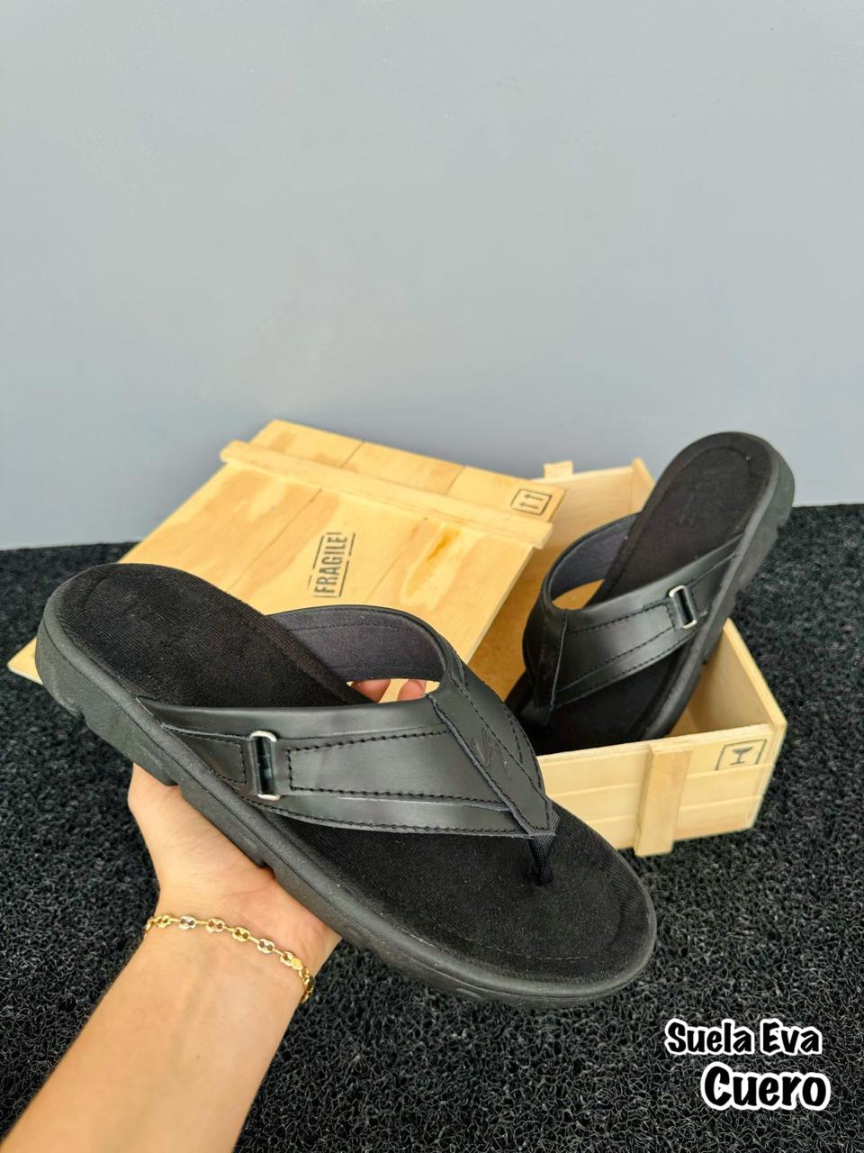 👡 Sandalias Tipo Cuero para Hombre | Cómodas y Modernas para Uso Diario