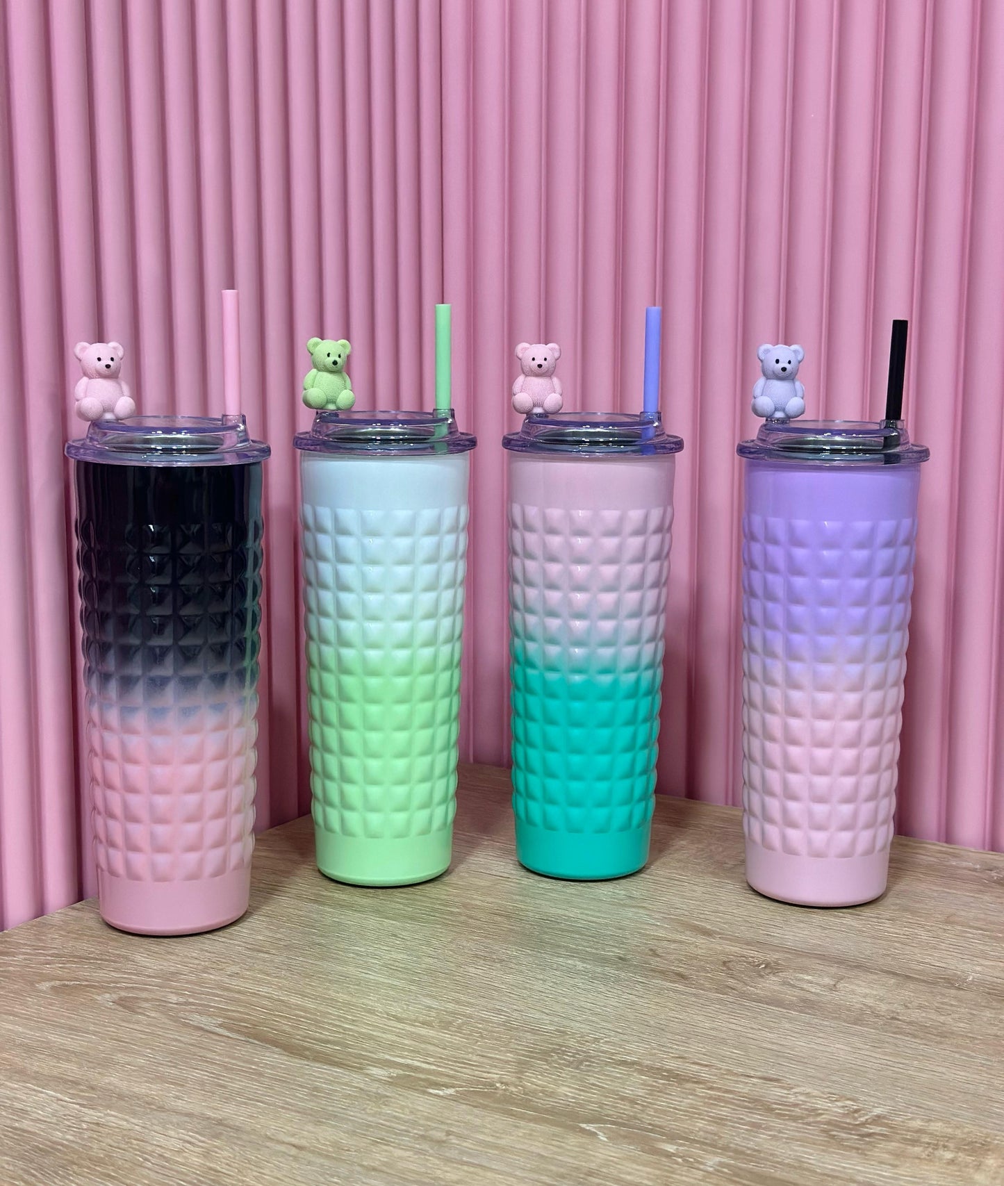 💖🥤 Vaso Cute con Osito Decorativo – Tumbler Reutilizable de Colores 🌟🐻