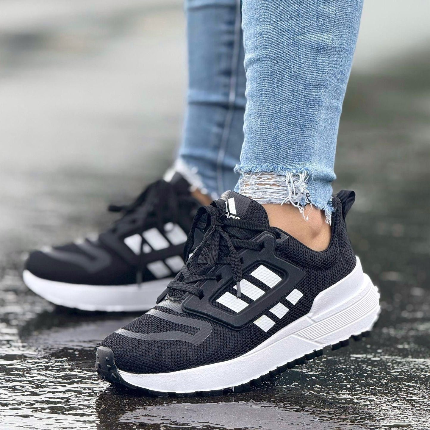 👟✨ Tenis Dama 3 Líneas – Estilo y Confort 🖤⚡