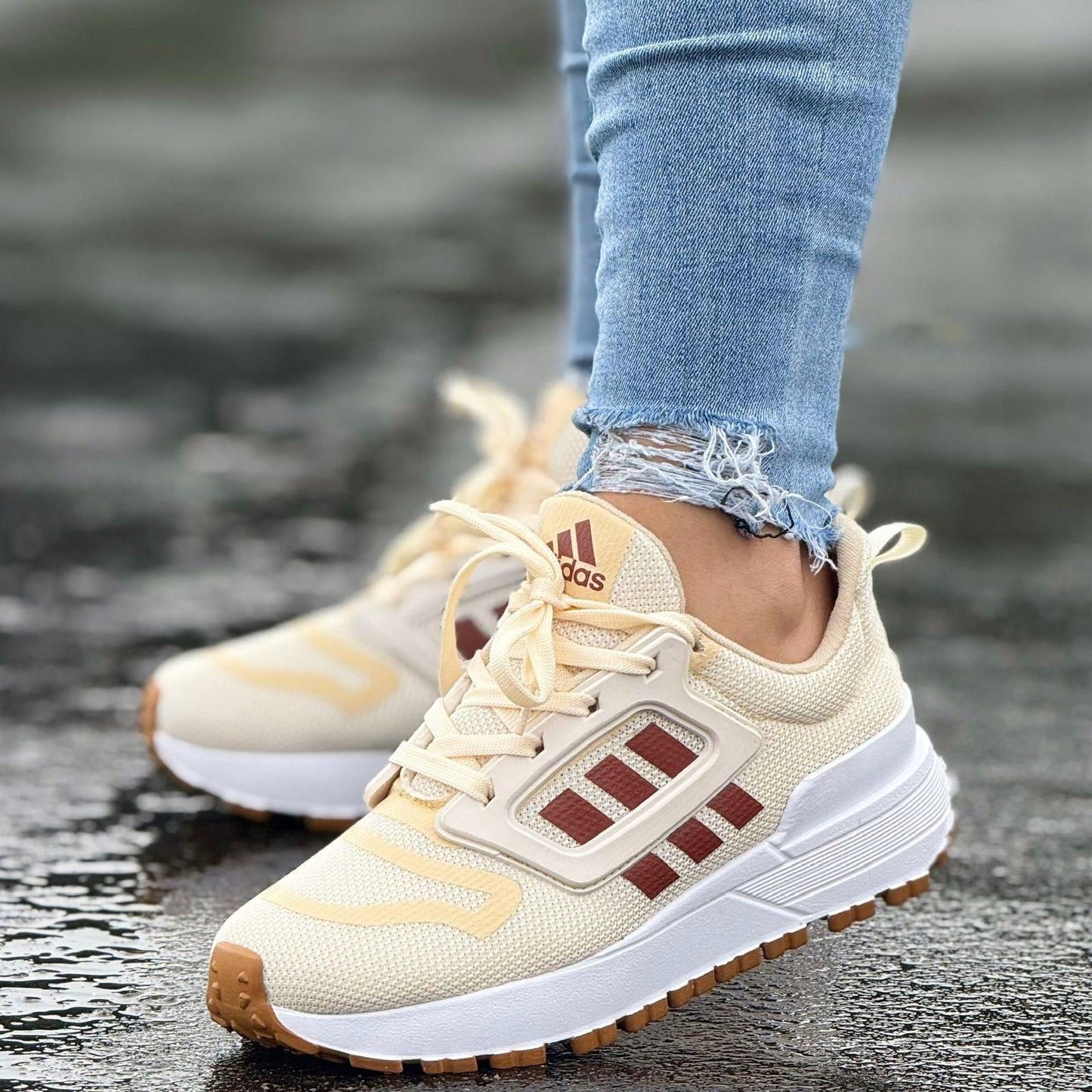 👟✨ Tenis Dama 3 Líneas – Estilo y Confort 🖤⚡