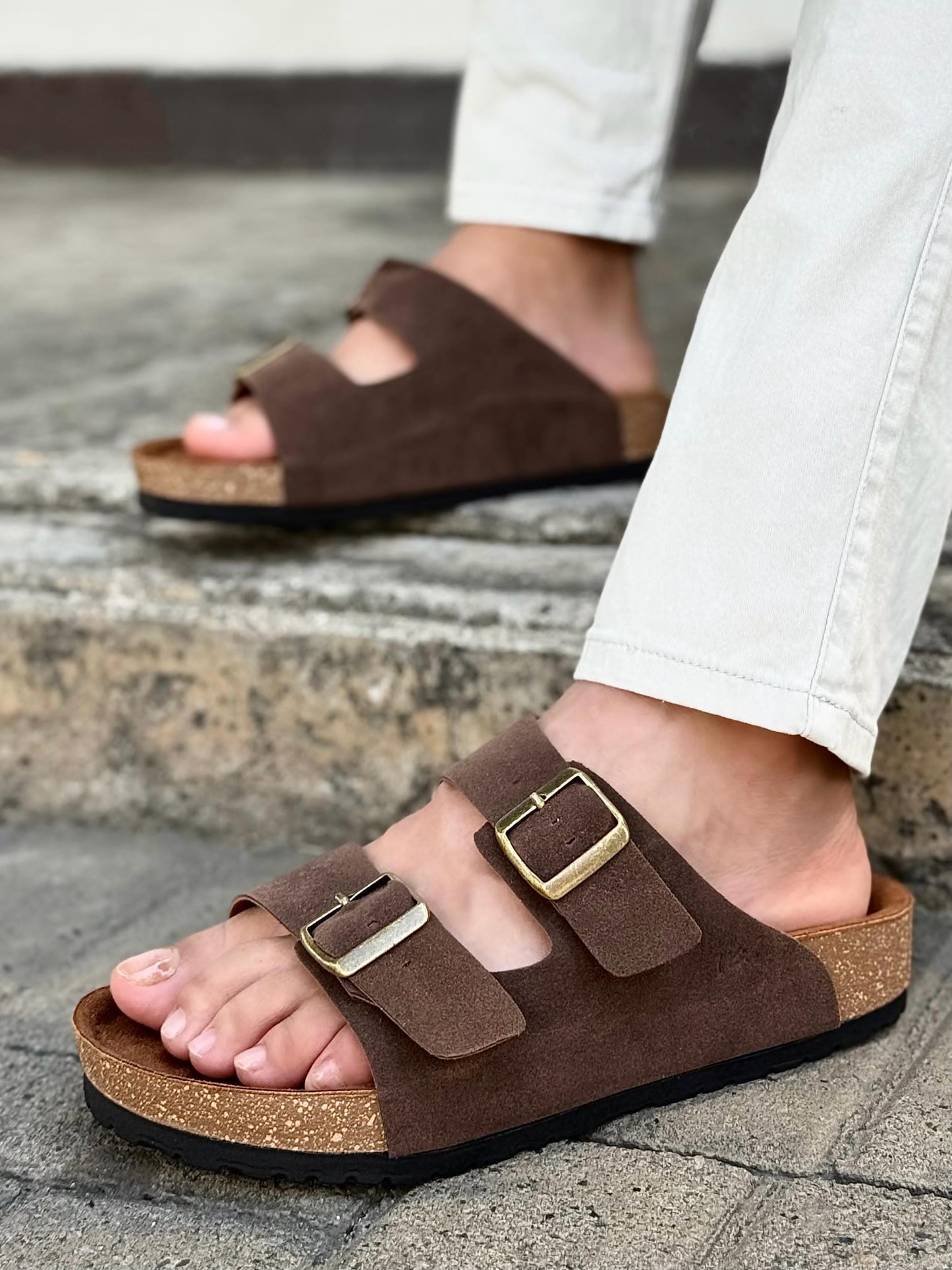 Sandalias de Moda con Doble Hebilla ✨ | Cómodas y Versátiles