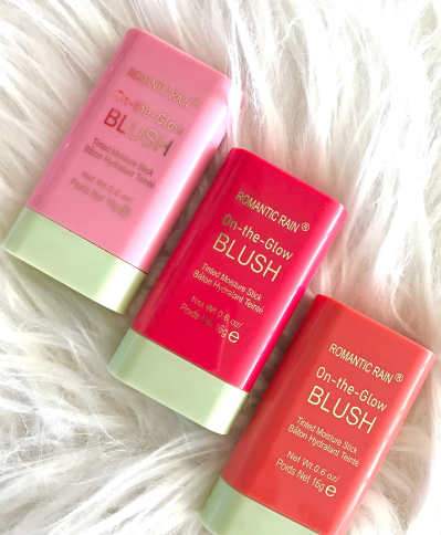 🛍️ ¡Nuevo BLUSH en barra disponible! Suave, brillante y siempre contigo 💼✨