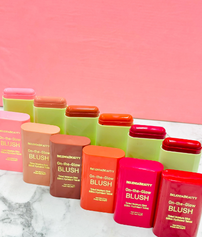 🛍️ ¡Nuevo BLUSH en barra disponible! Suave, brillante y siempre contigo 💼✨