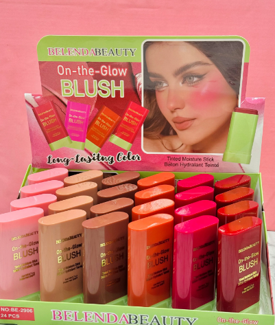 🛍️ ¡Nuevo BLUSH en barra disponible! Suave, brillante y siempre contigo 💼✨
