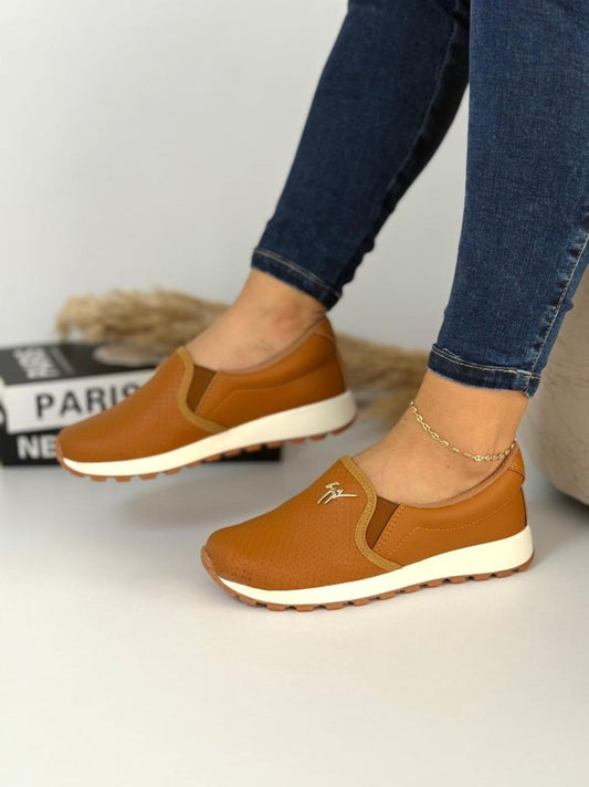 Mocasín Slip – 💼 Estilo, 👣 Confort y ✨ Altura en Cada Paso