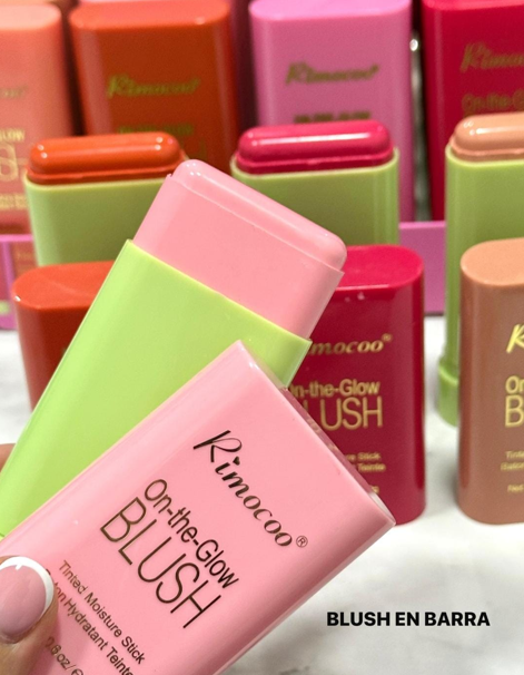 🛍️ ¡Nuevo BLUSH en barra disponible! Suave, brillante y siempre contigo 💼✨